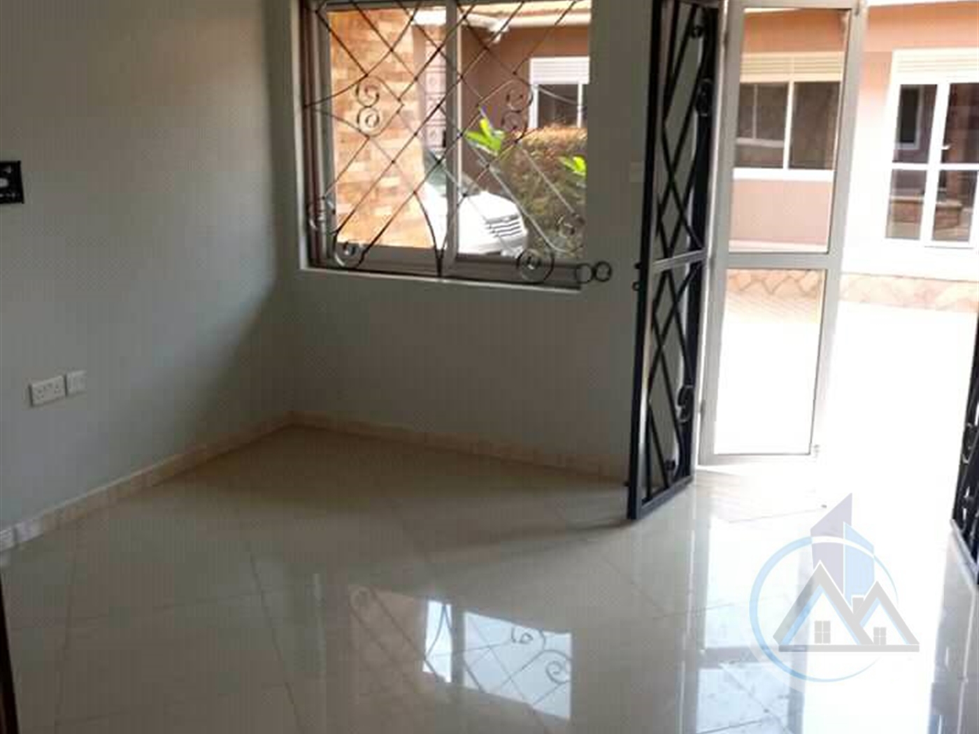 Semi Detached for rent in Kisaasi Kampala