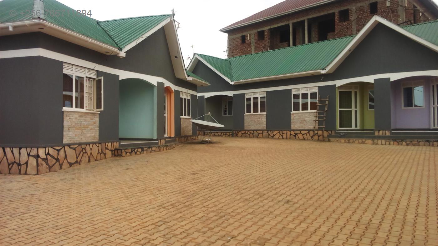 Semi Detached for rent in Bweyogerere Wakiso