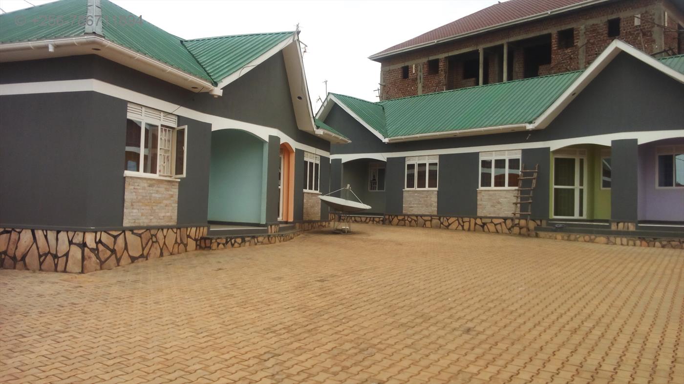 Semi Detached for rent in Bweyogerere Wakiso