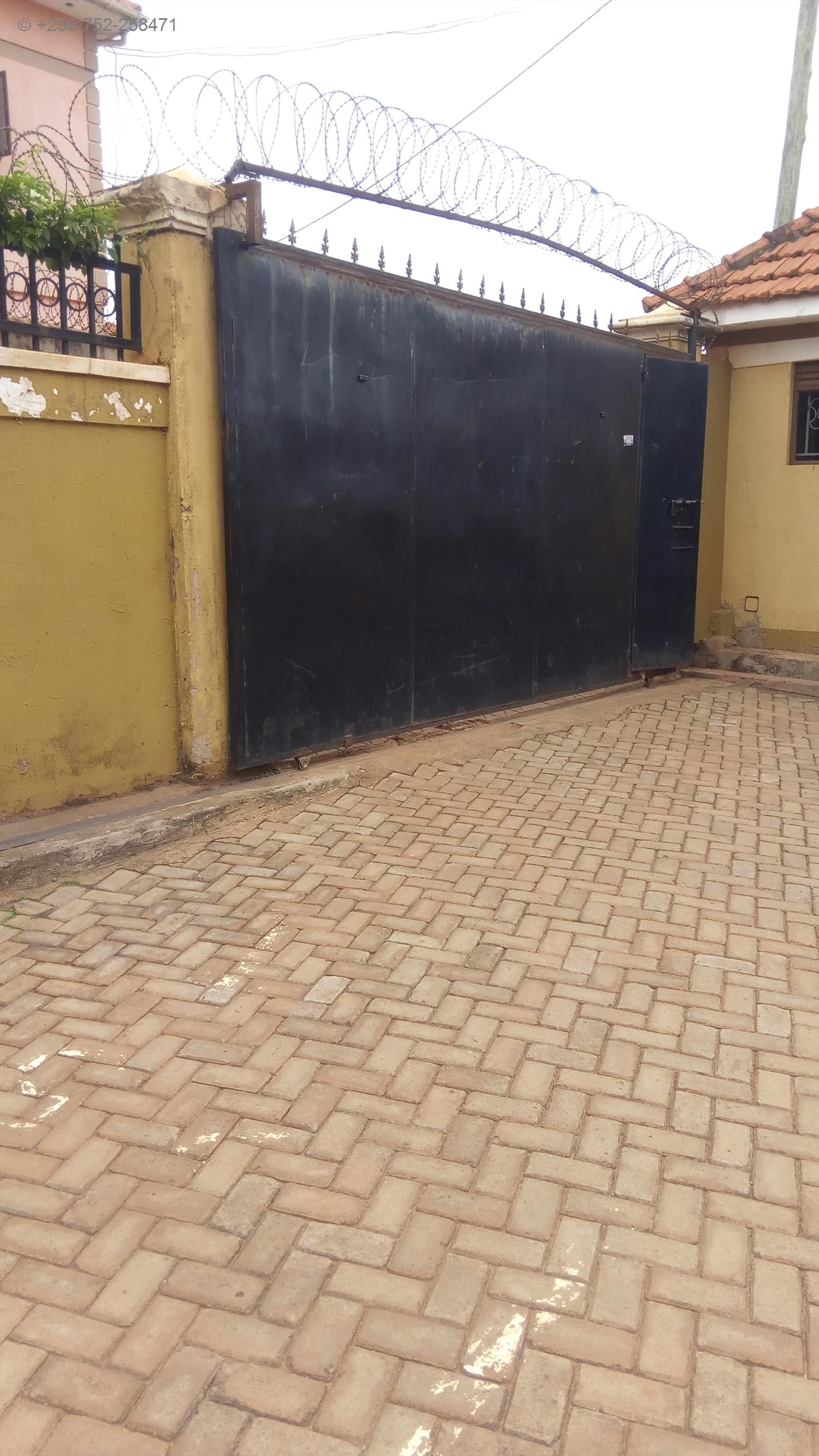 Duplex for rent in Naalya Kampala