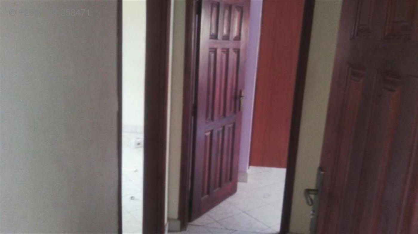 Semi Detached for rent in Bweyogerere Wakiso