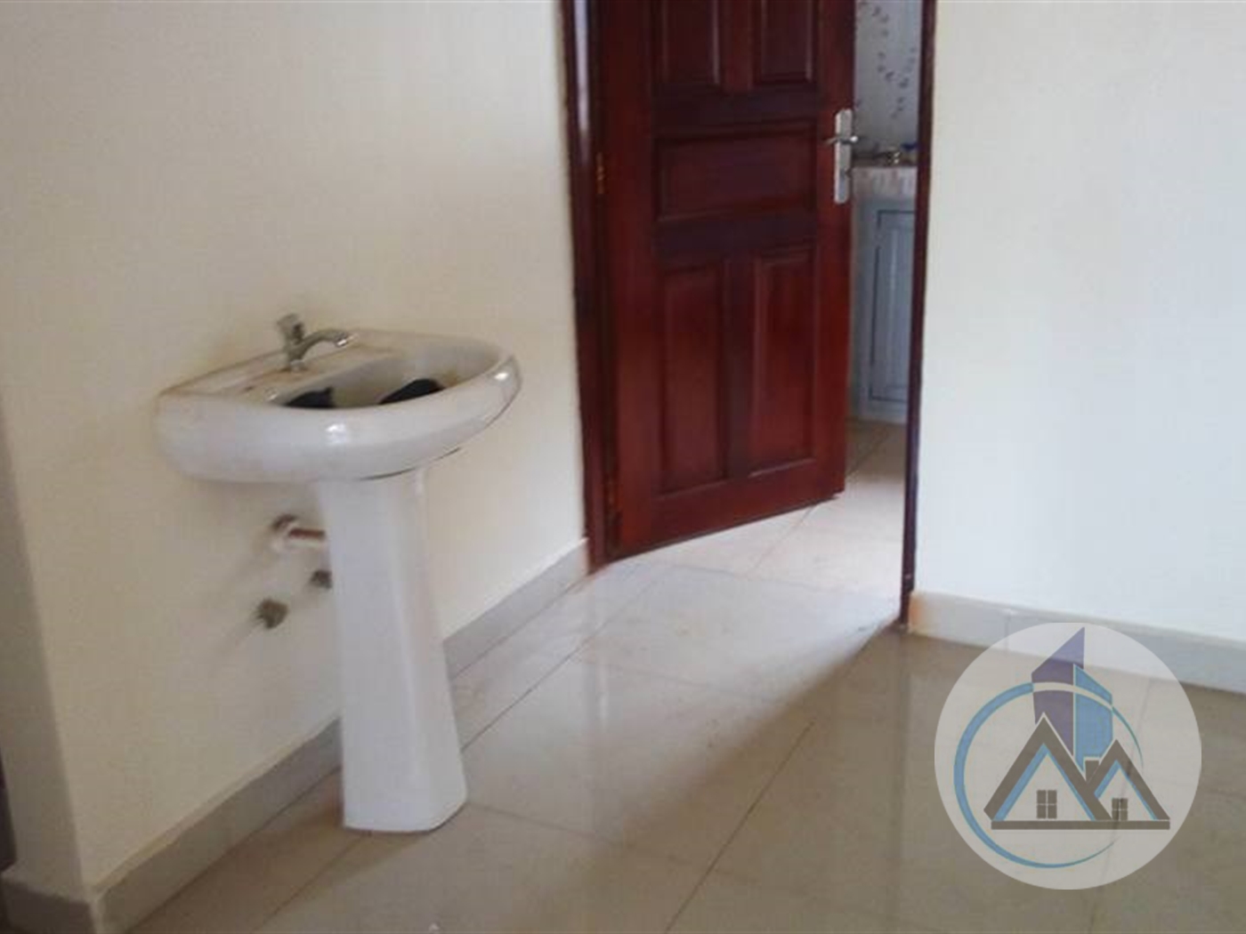 Semi Detached for rent in Bweyogerere Wakiso