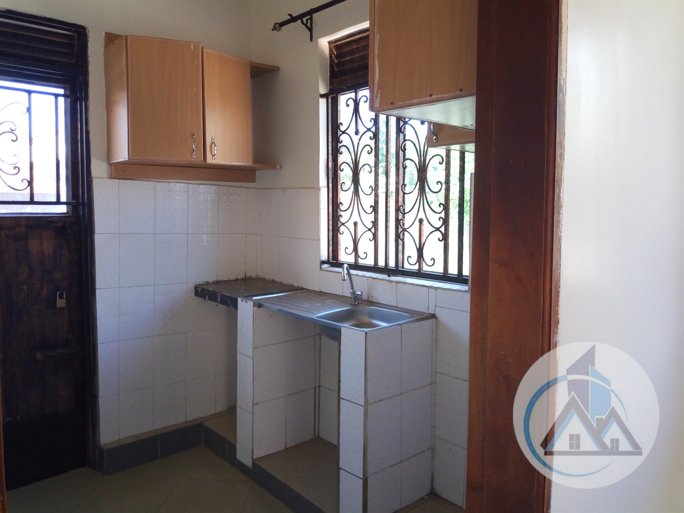 Semi Detached for rent in Kiwaatule Kampala