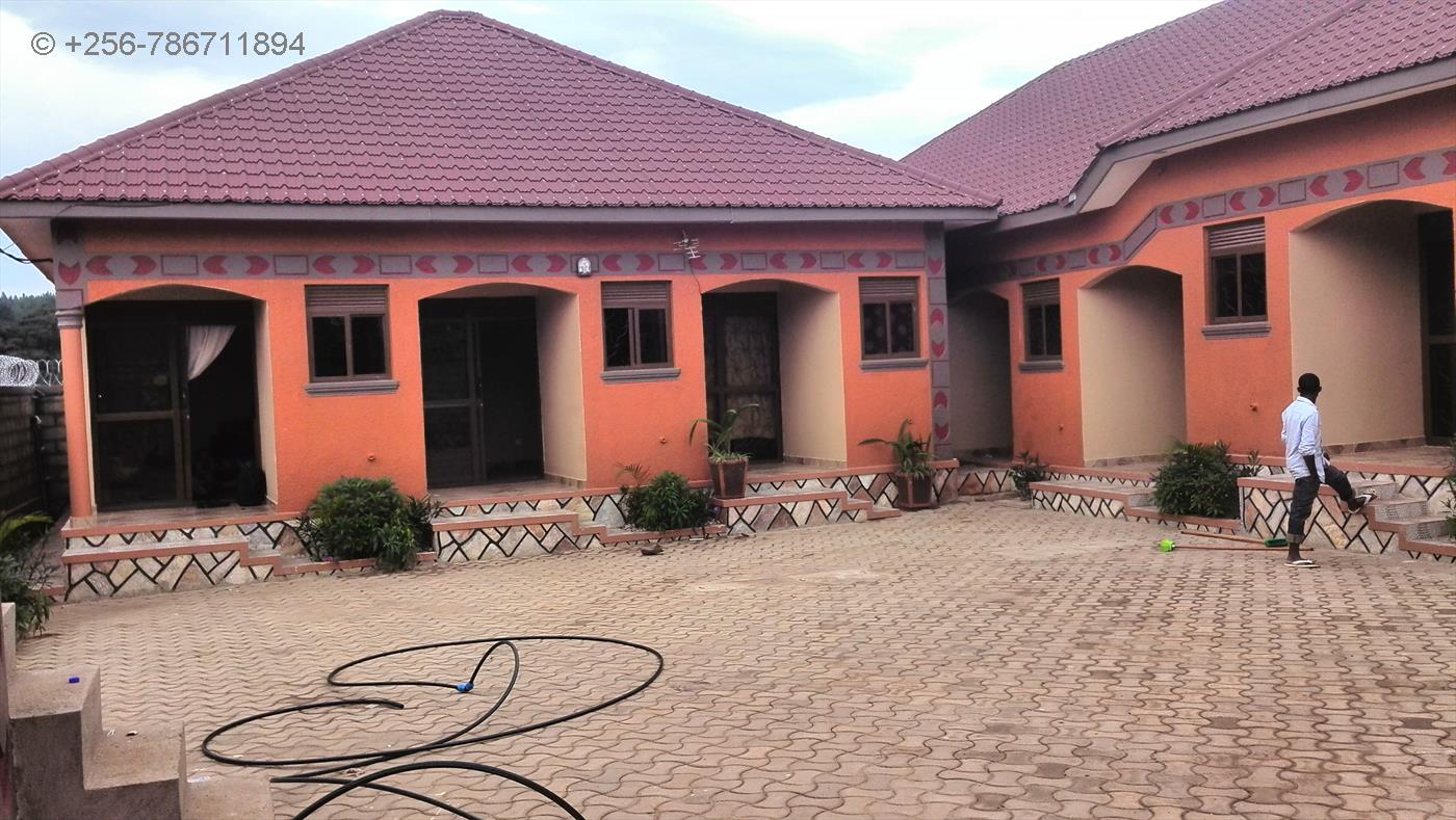 Semi Detached for rent in Kisaasi Kampala