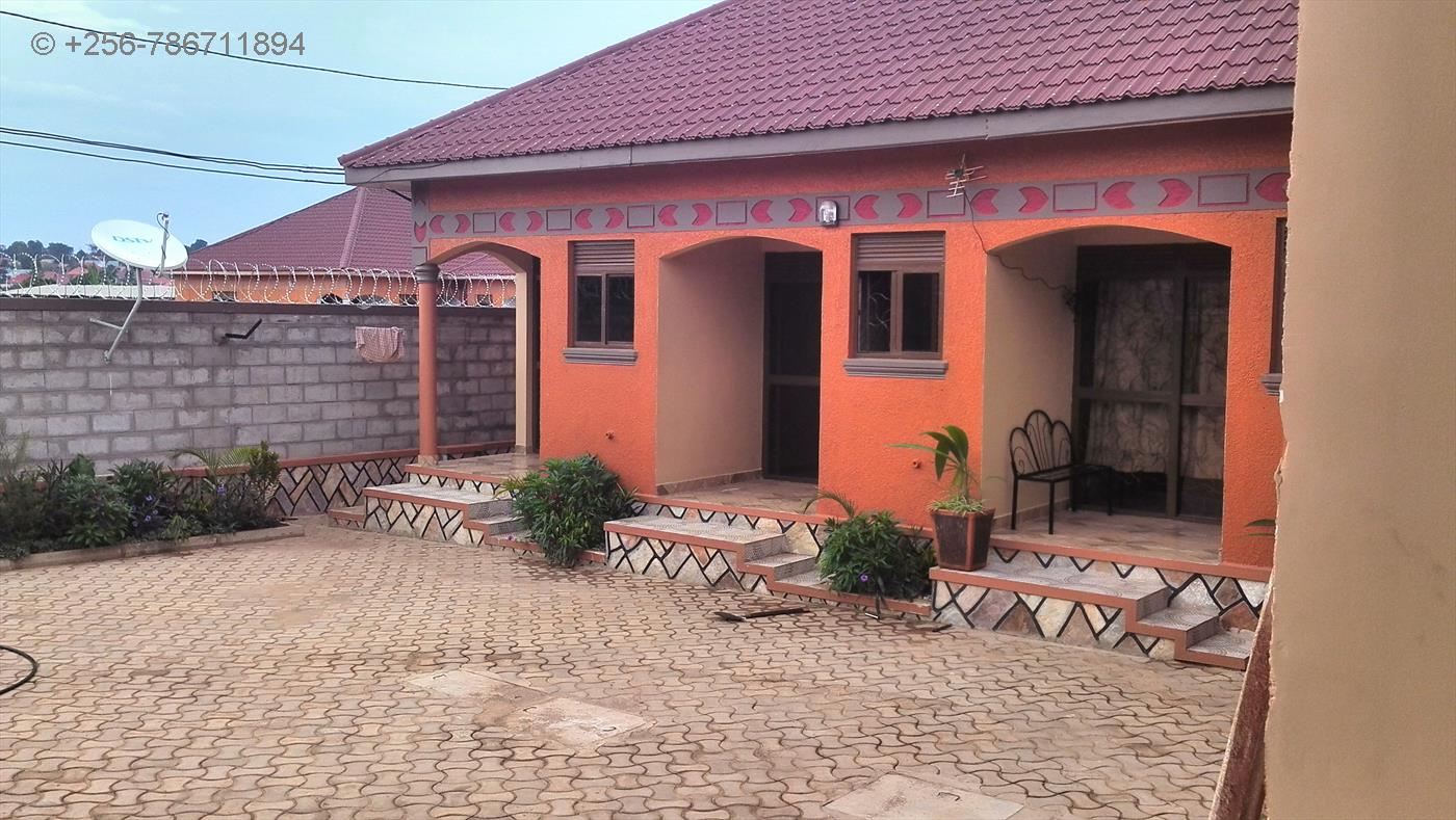 Semi Detached for rent in Kisaasi Kampala