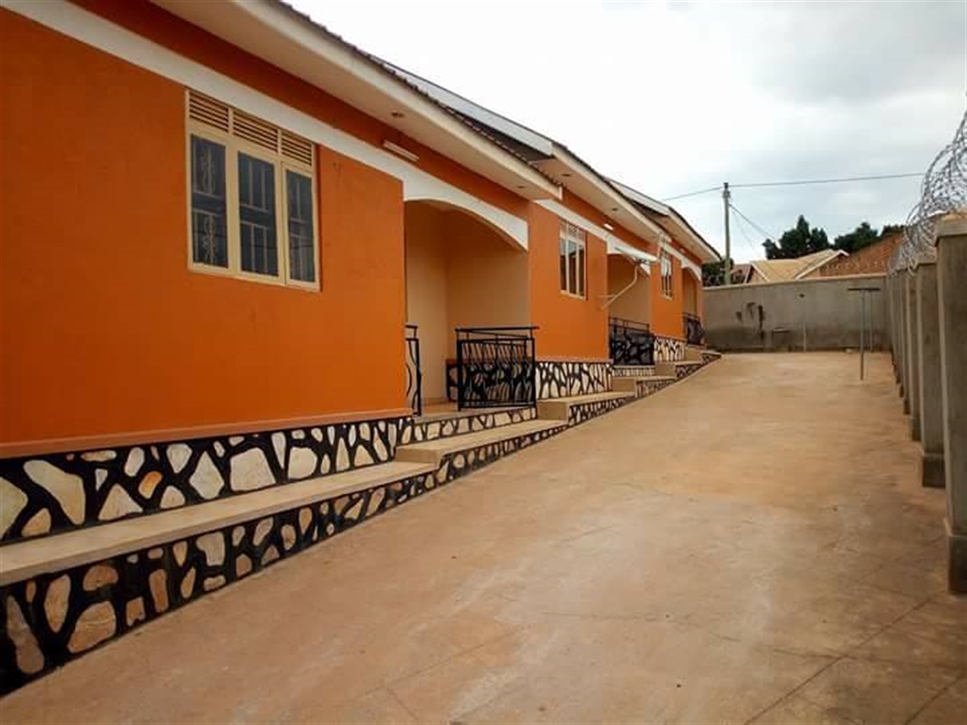 Semi Detached for rent in Naalya Kampala