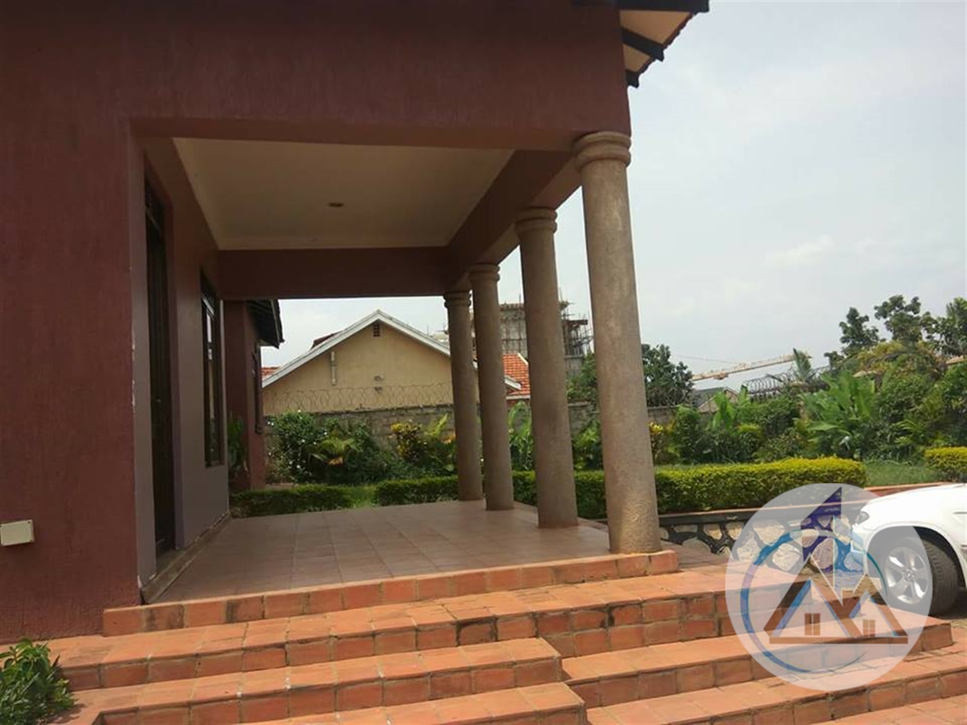 Bungalow for rent in Naalya Kampala