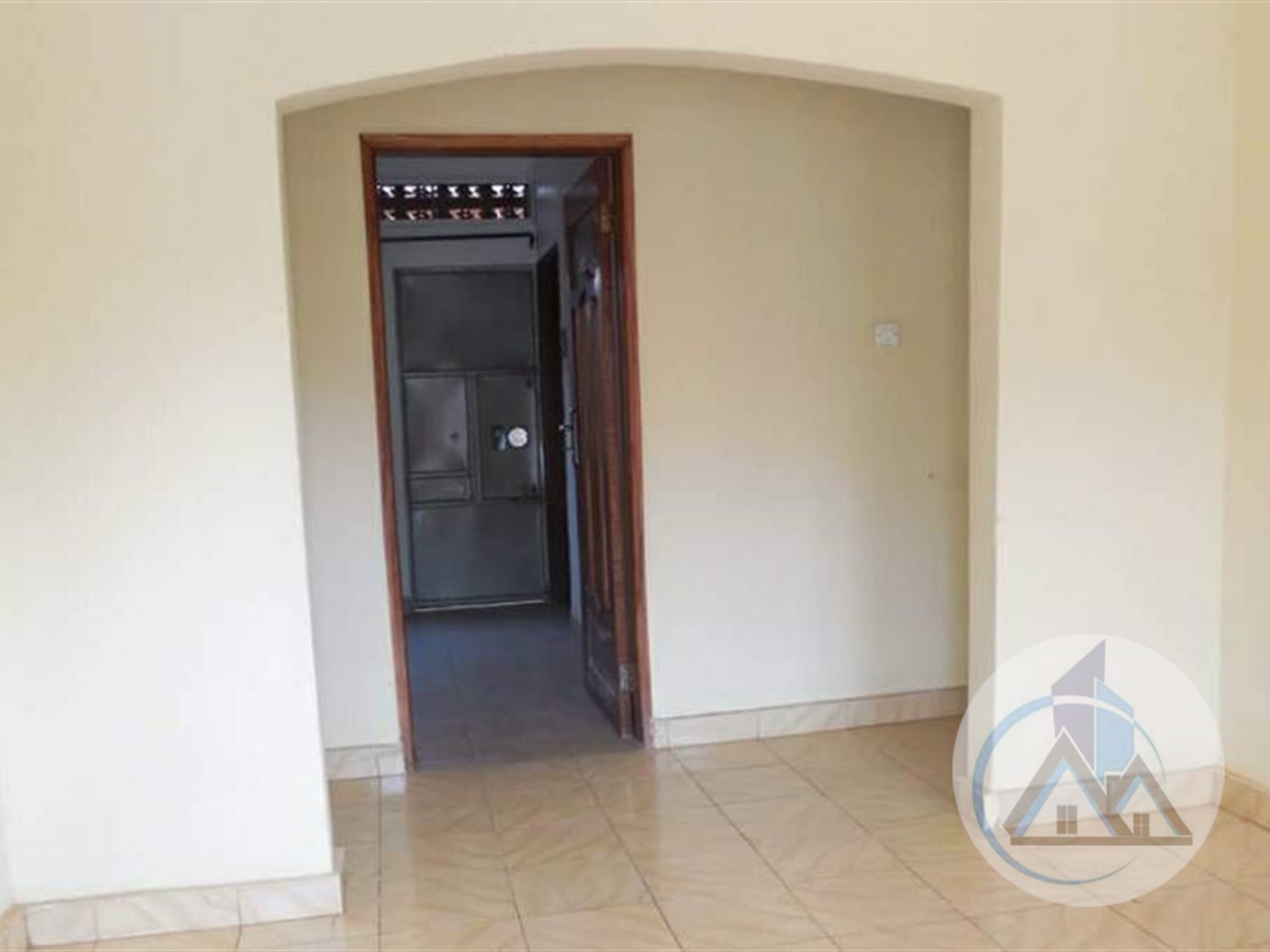 Semi Detached for rent in Bweyogerere Wakiso