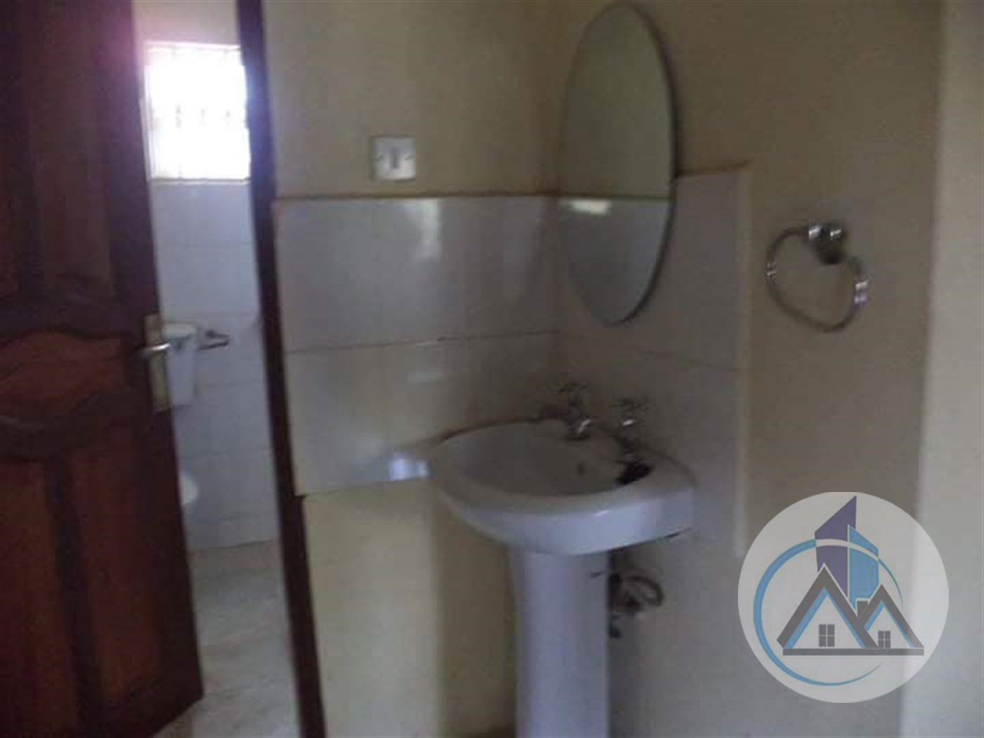 Semi Detached for rent in Kisaasi Wakiso