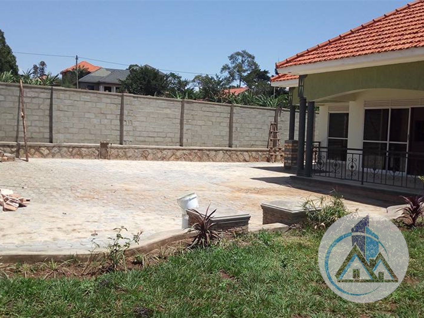 Bungalow for sale in Kyaliwajjala Wakiso