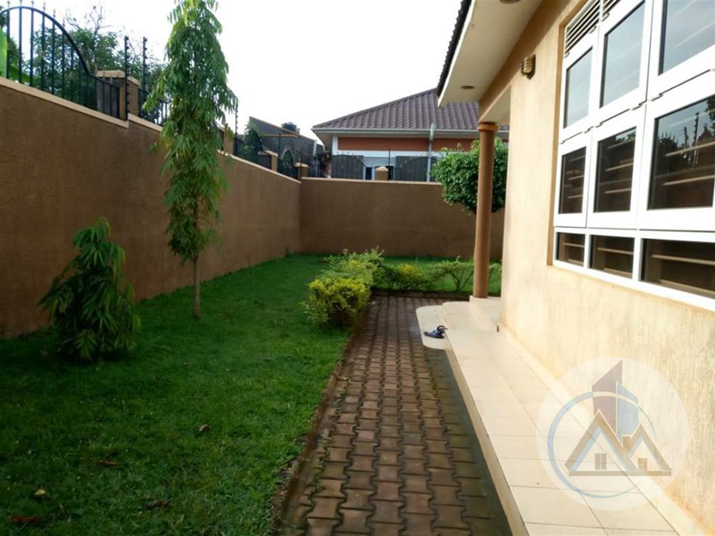 Bungalow for rent in Najjera Kampala