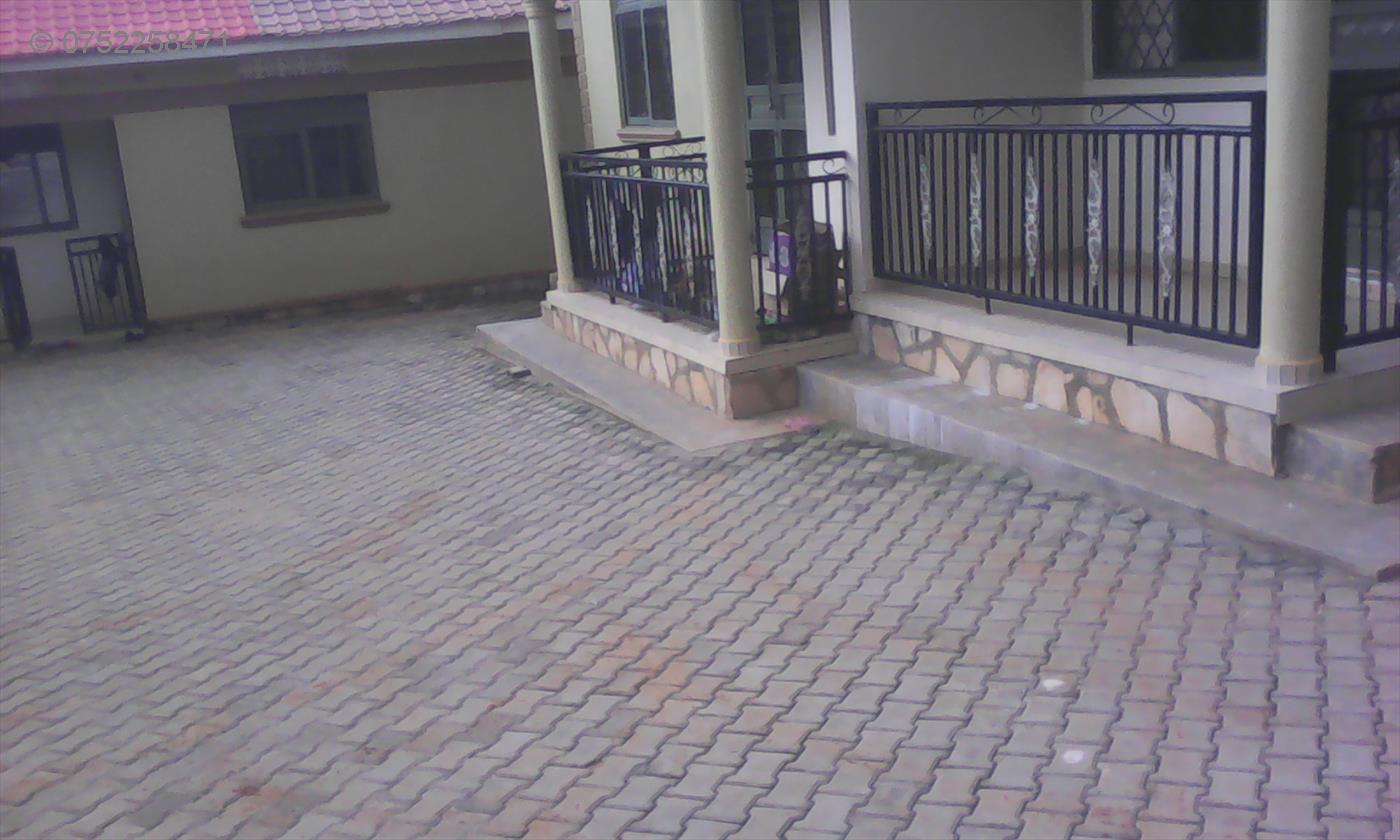 Semi Detached for rent in Kyaliwajjala Wakiso