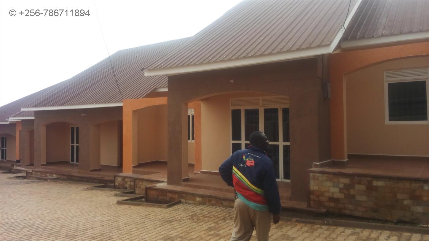 Semi Detached for rent in Bweyogerere Wakiso