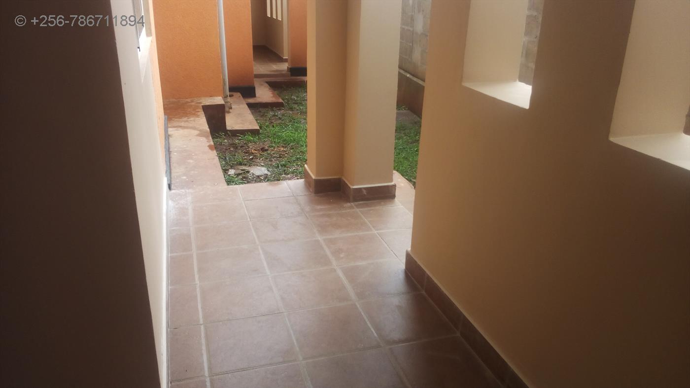 Semi Detached for rent in Bweyogerere Wakiso