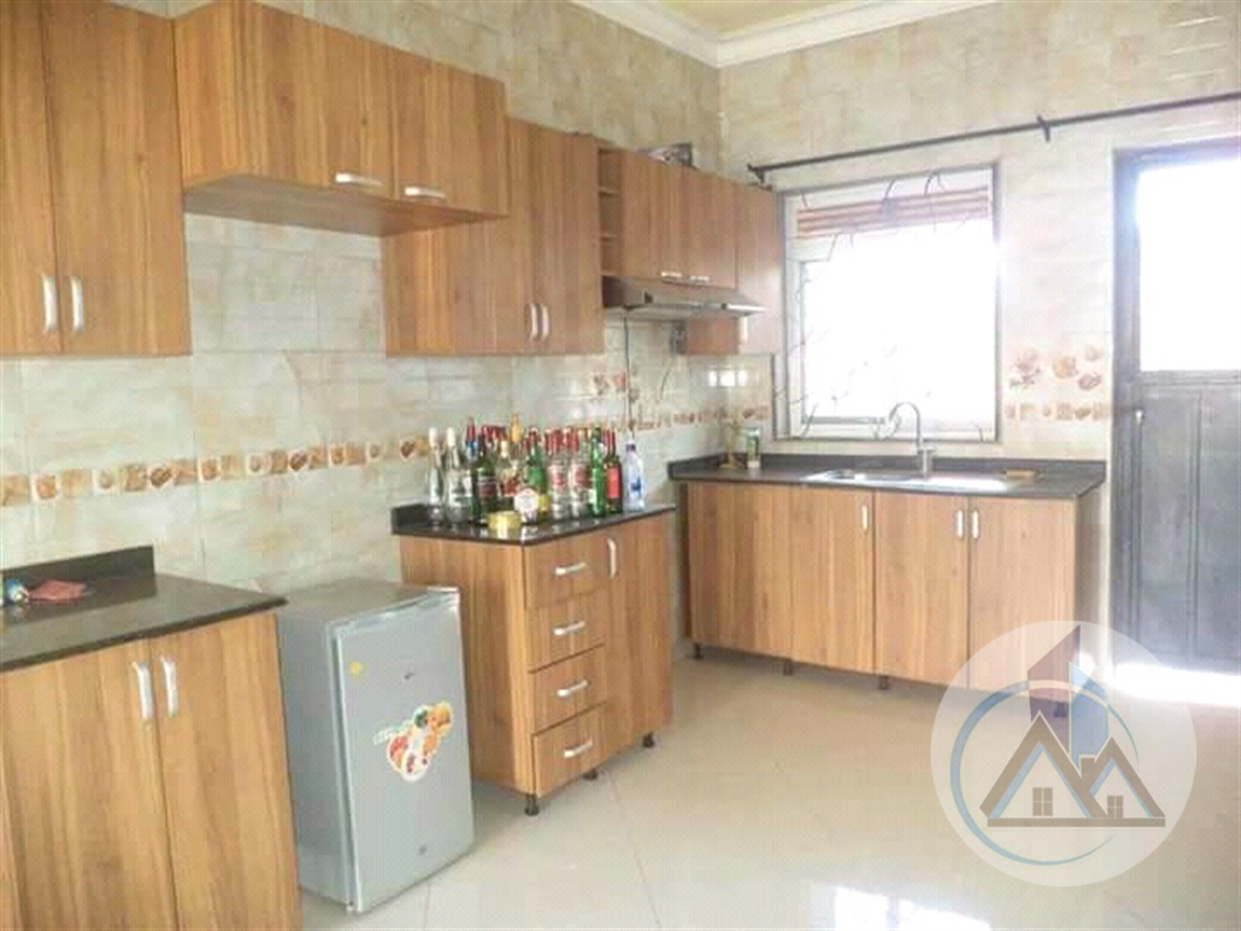 Duplex for rent in Kisaasi Kampala