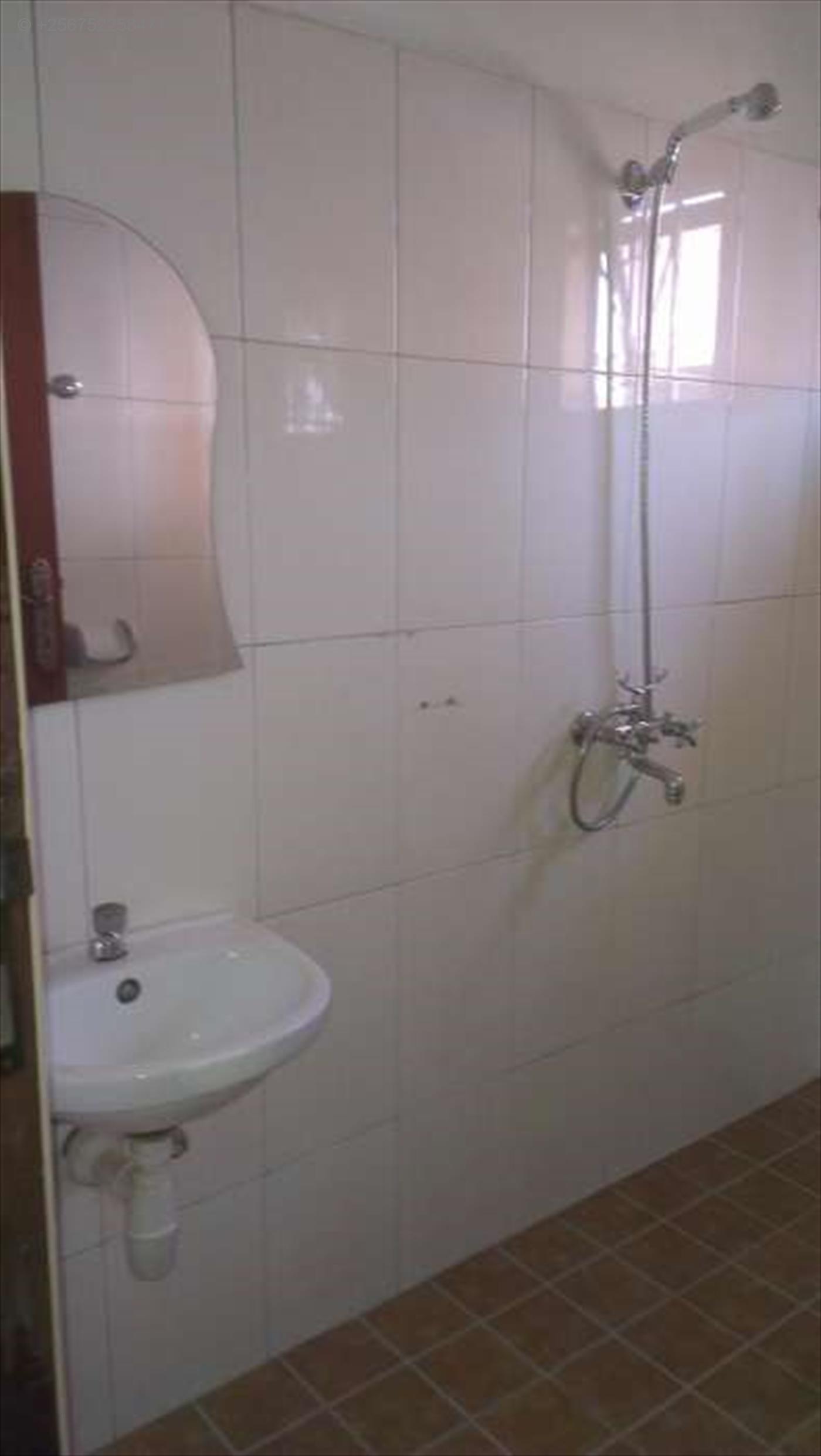 Semi Detached for rent in Bweyogerere Wakiso