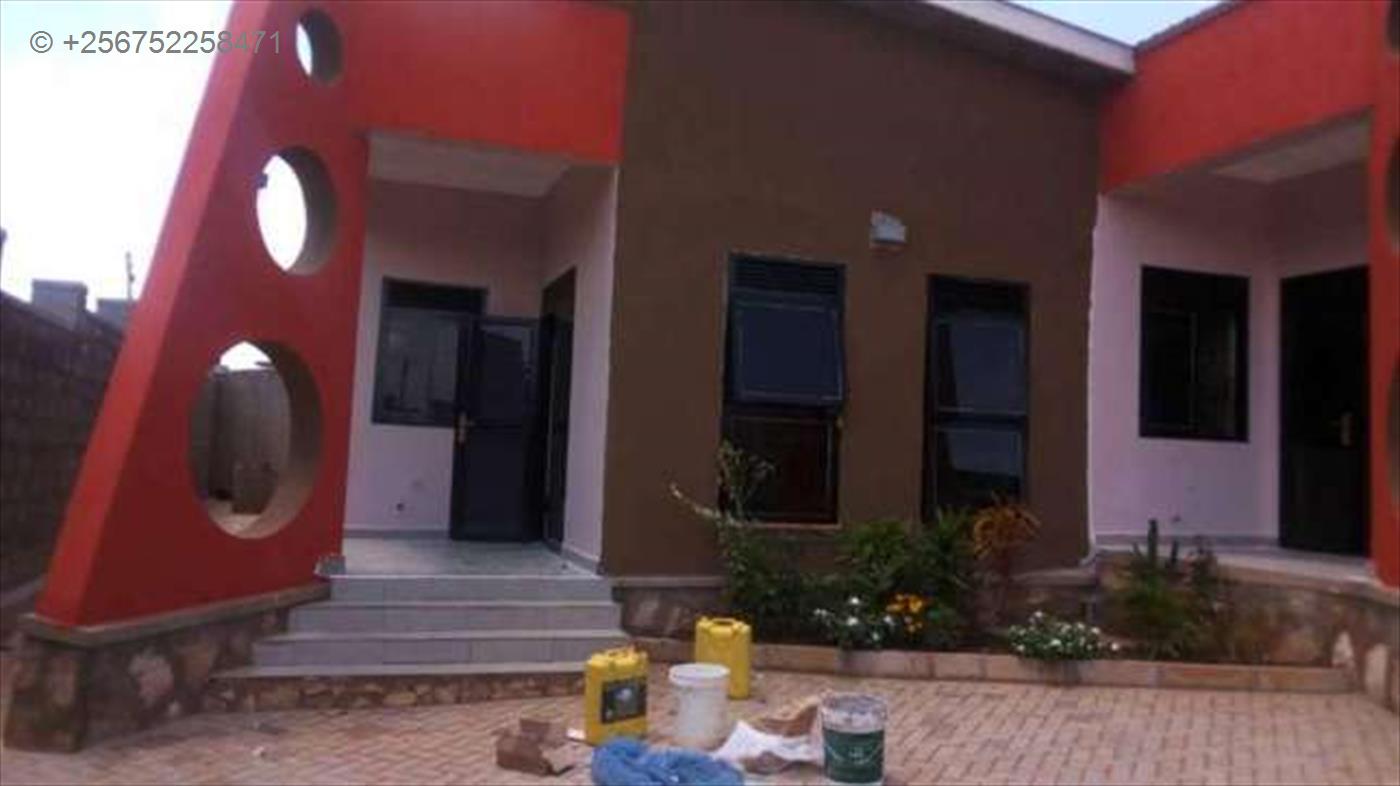 Semi Detached for rent in Kiwaatule Wakiso