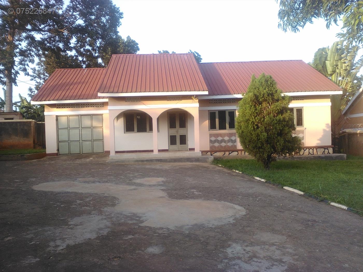 Bungalow for rent in Namugongo Wakiso