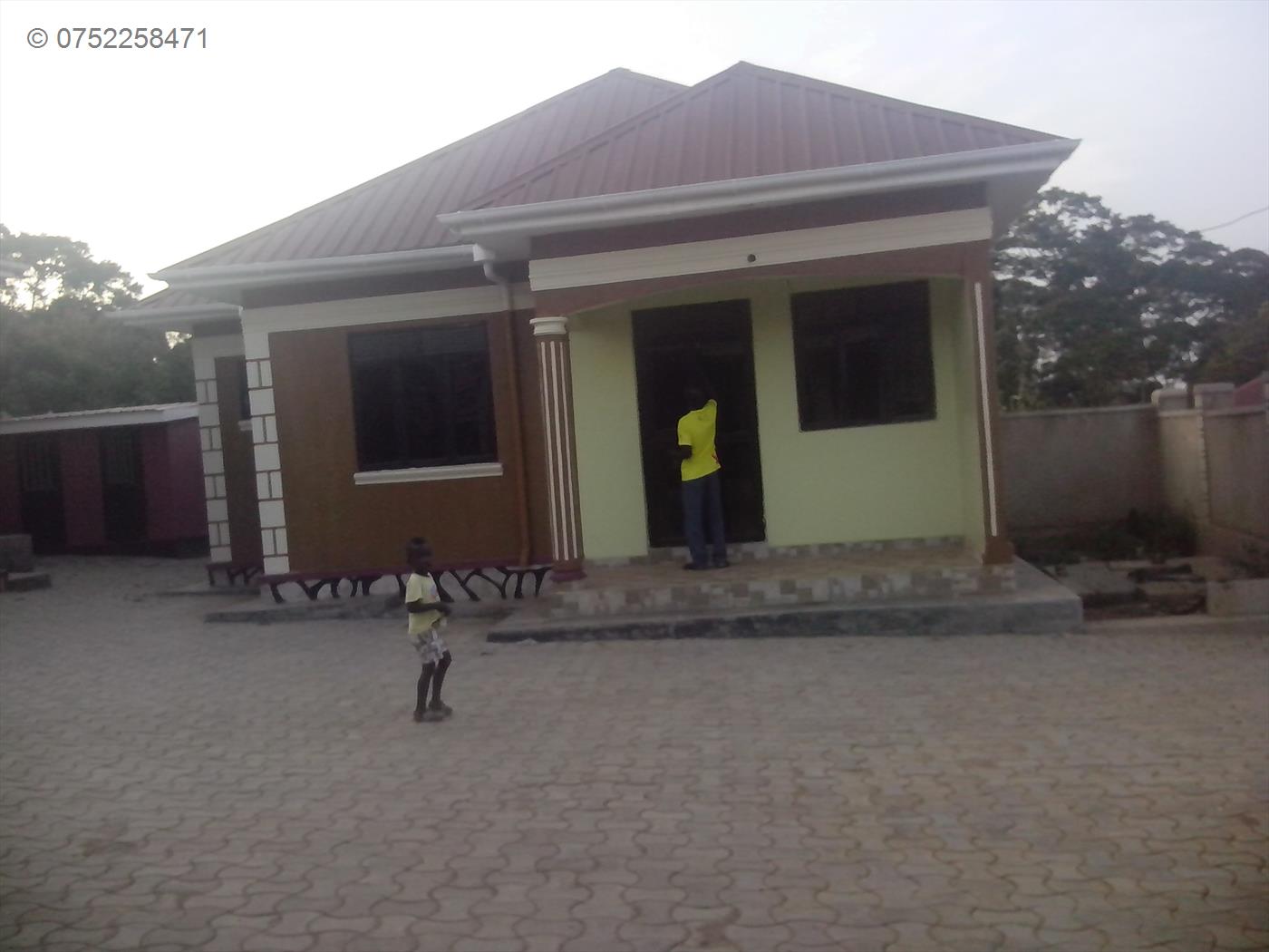 Semi Detached for rent in Bweyogerere Wakiso