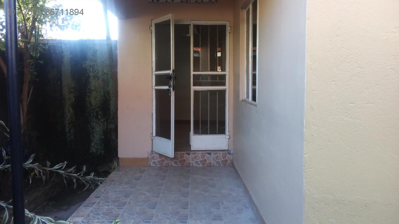 Semi Detached for rent in Naalya Kampala