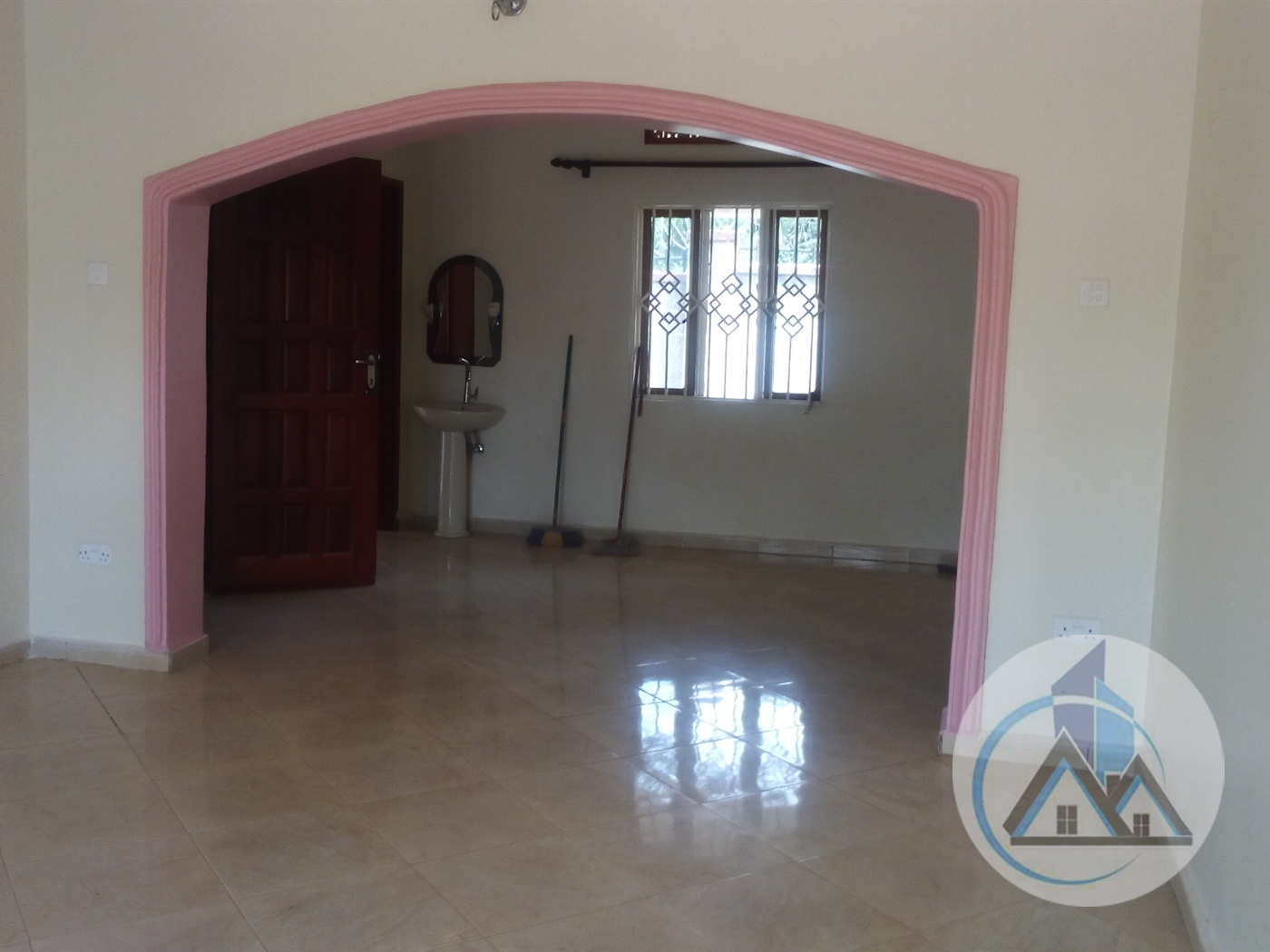 Bungalow for rent in Seeta Mukono