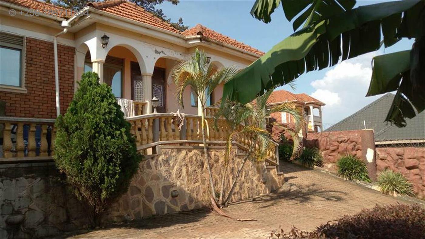 Bungalow for sale in Seguku Wakiso