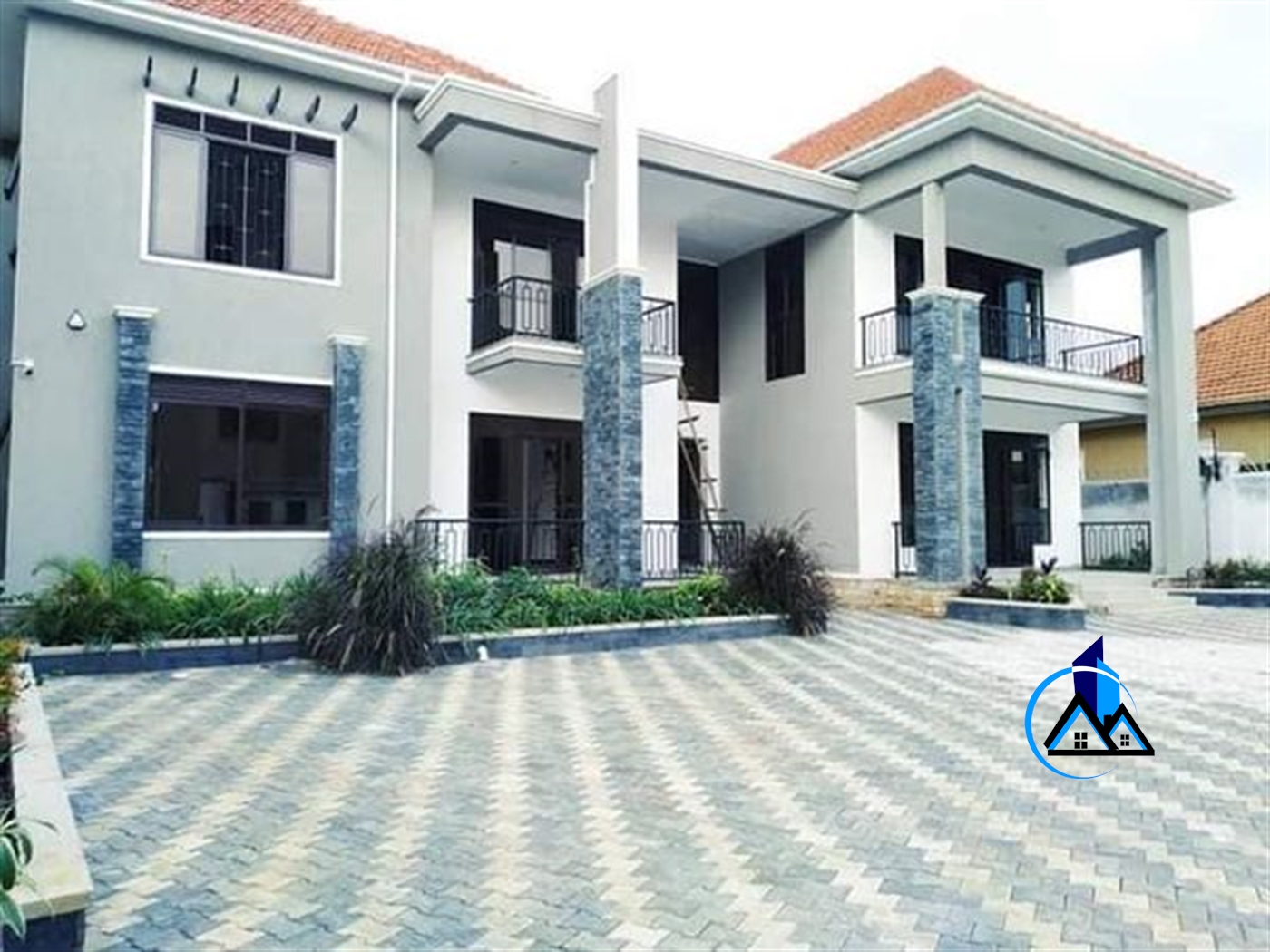 Mansion for sale in Kyaliwajjala Wakiso