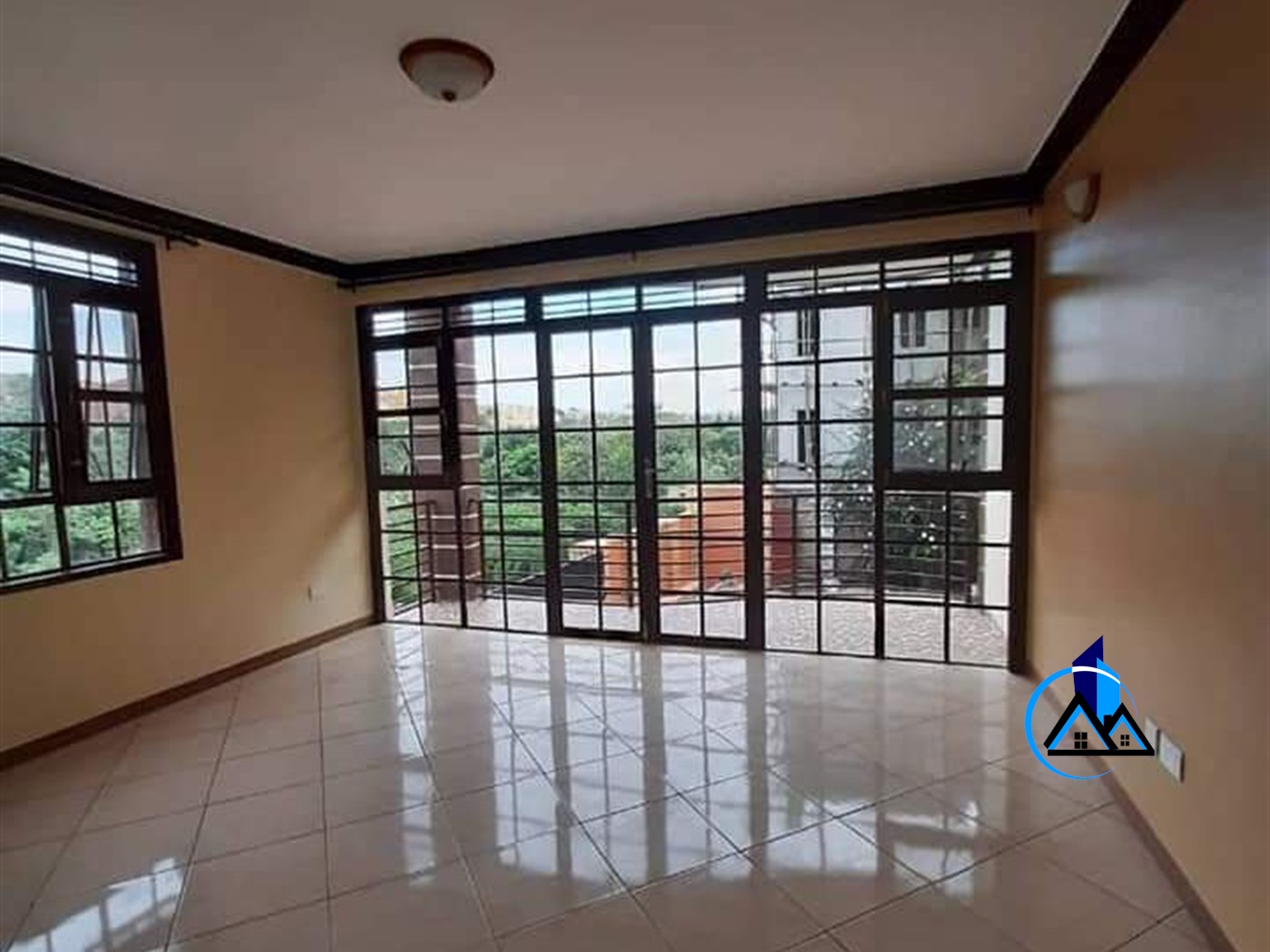 Apartment for rent in Kiwaatule Kampala