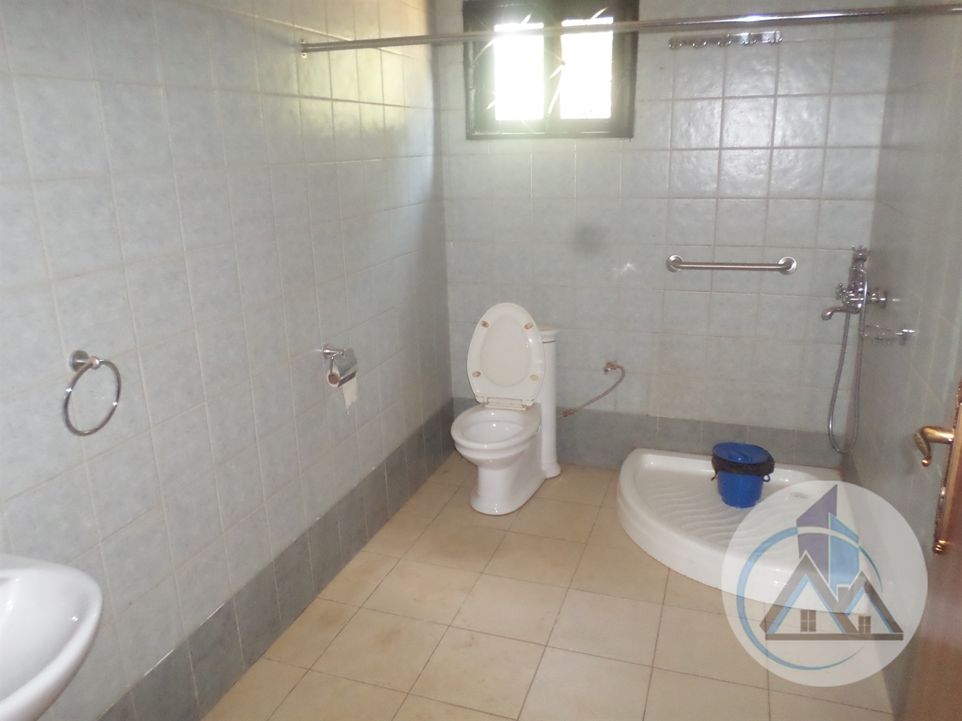 Semi Detached for rent in Bweyogerere Wakiso