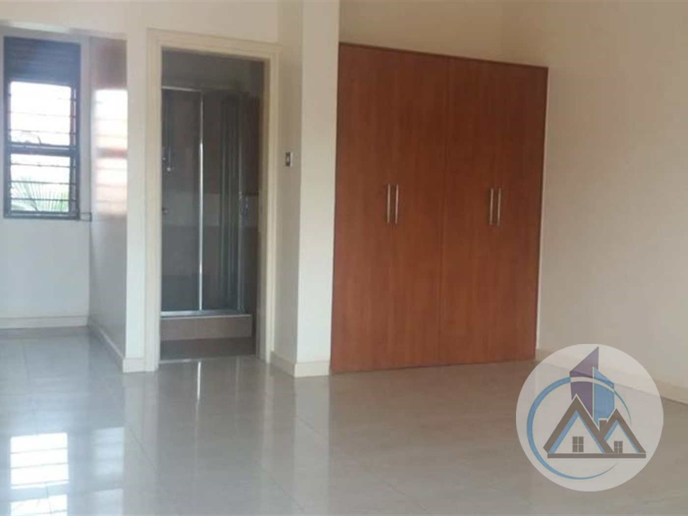 Duplex for rent in Kyanja Wakiso