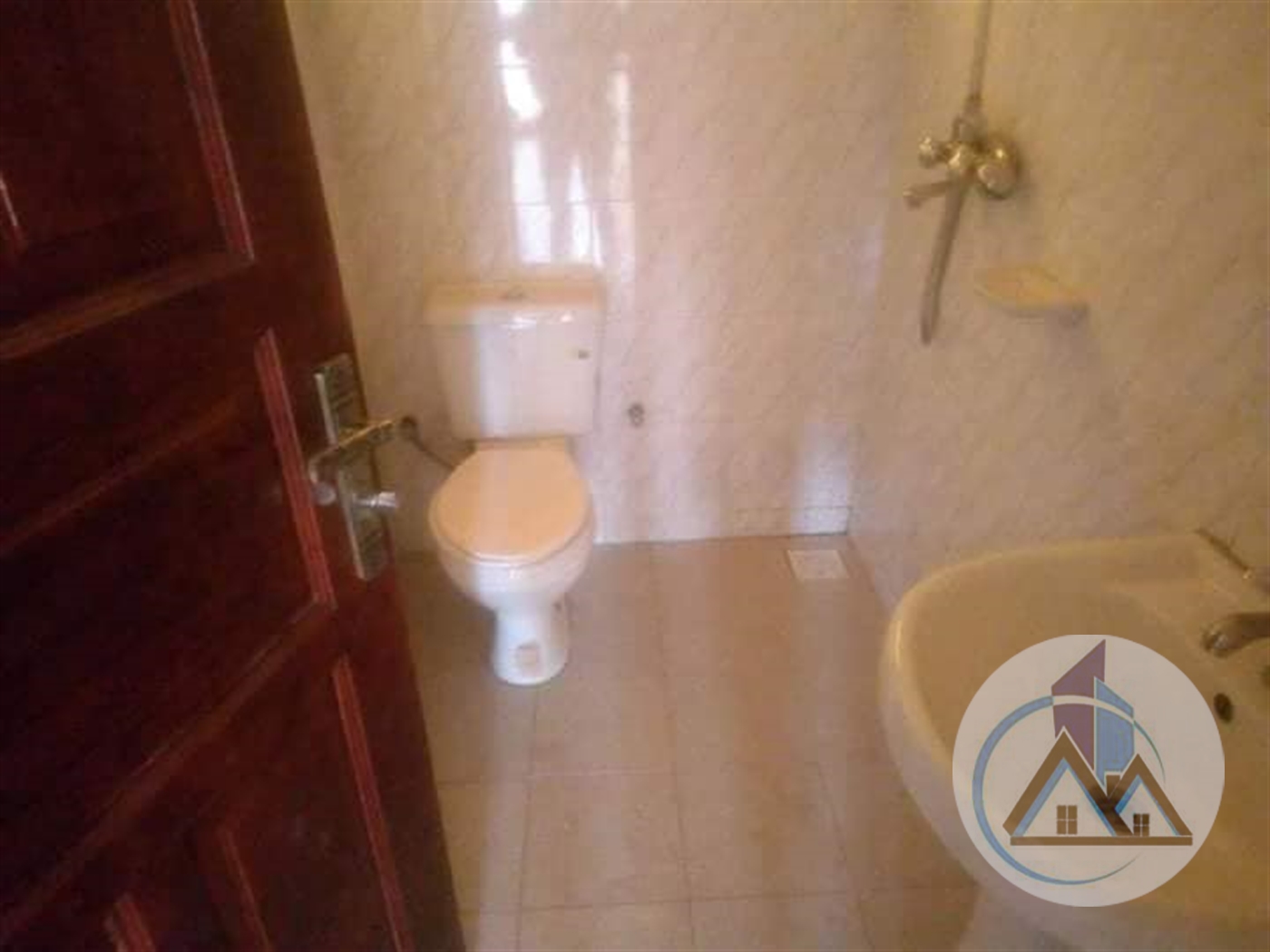 Semi Detached for rent in Bweyogerere Wakiso