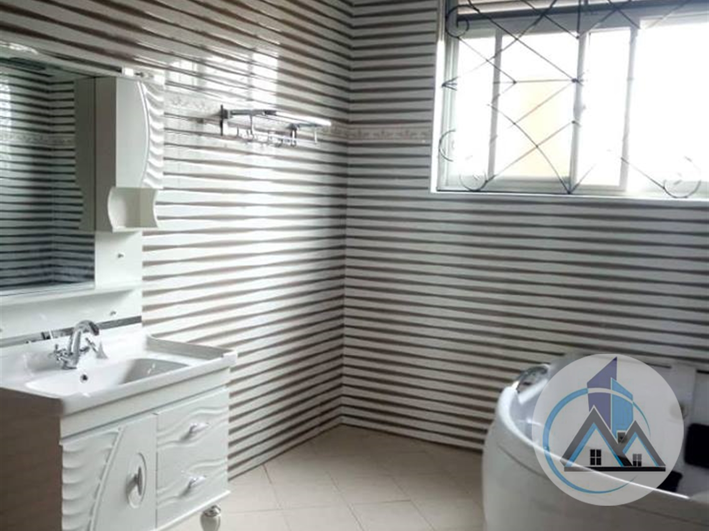 Bungalow for rent in Kyebando Kampala