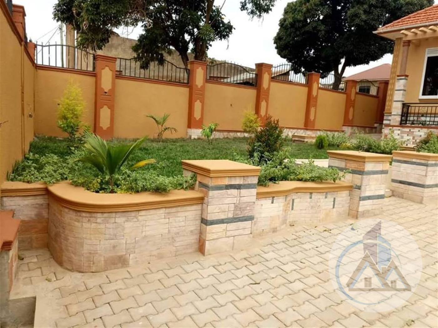 Bungalow for rent in Kyebando Kampala