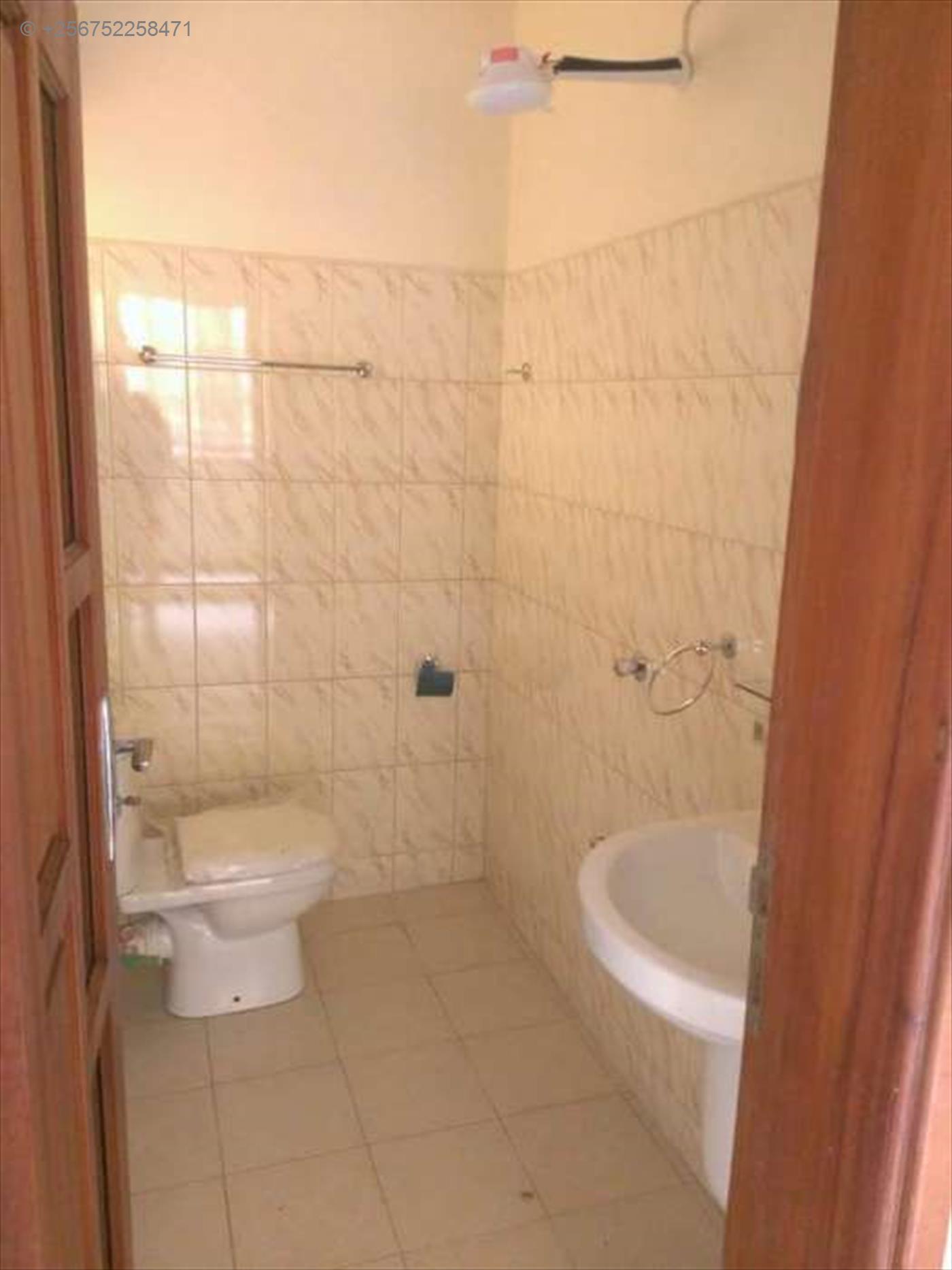 Semi Detached for rent in Kiwaatule Kampala