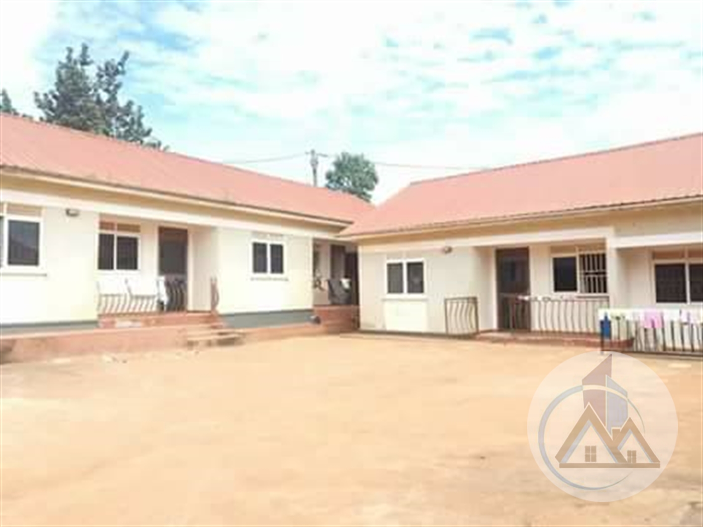 Semi Detached for rent in Kulambilo Kampala