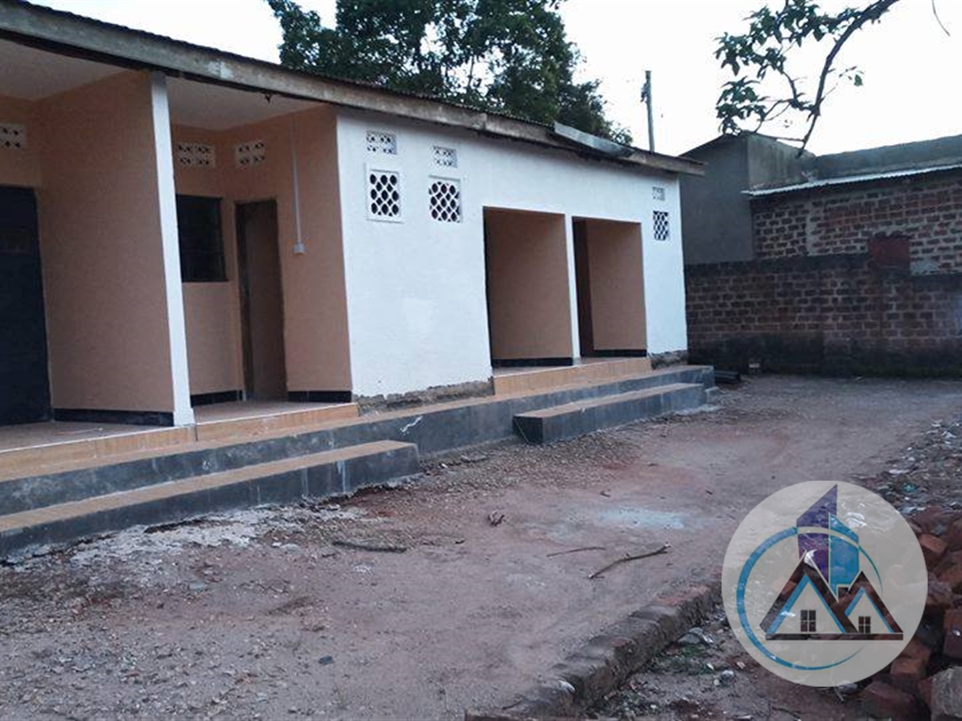 Semi Detached for rent in Bweyogerere Wakiso