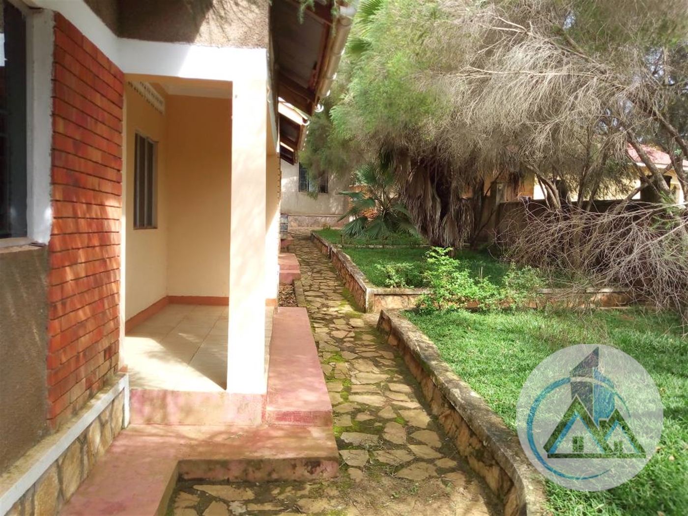 Semi Detached for rent in Bweyogerere Wakiso