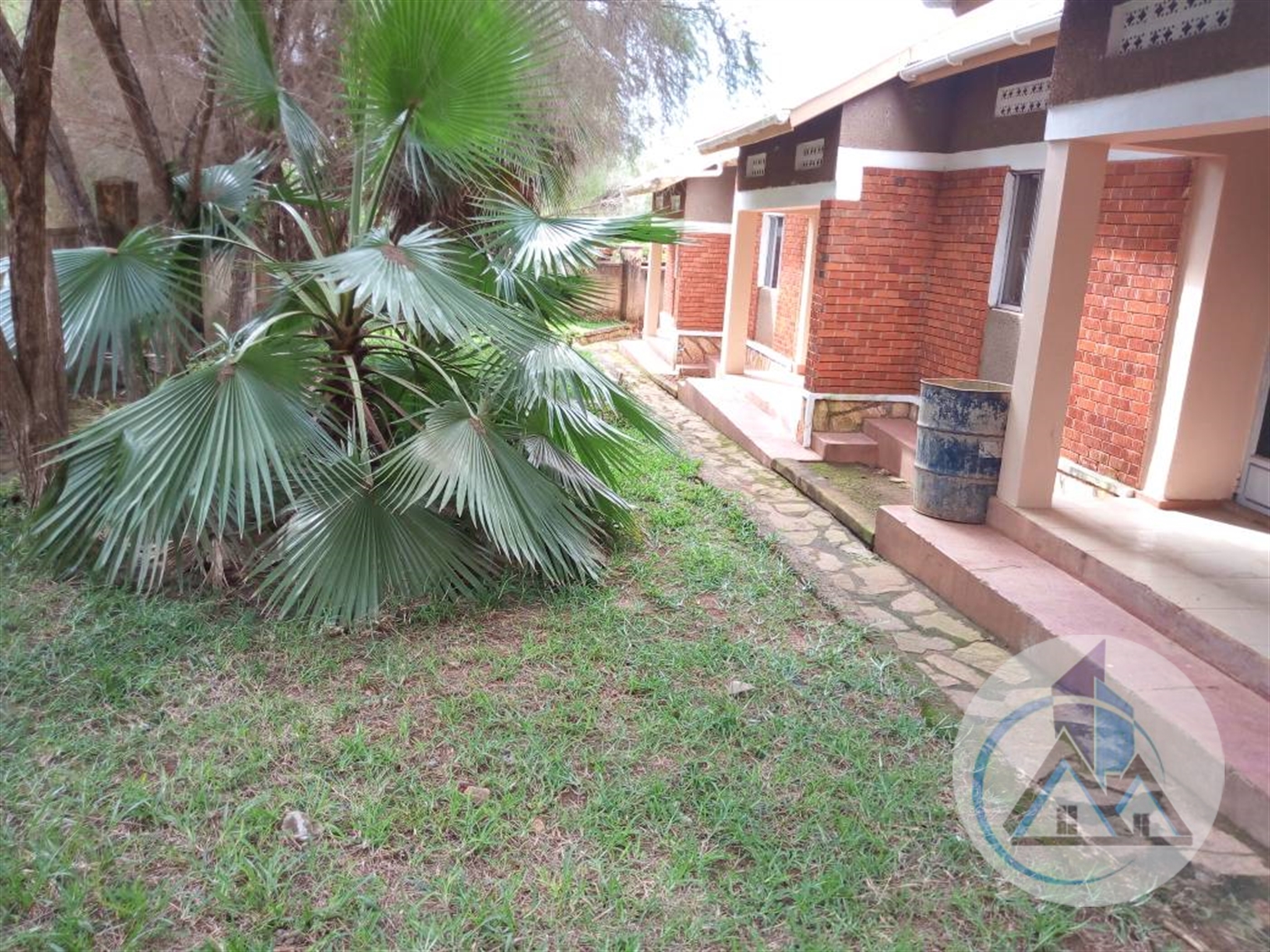 Semi Detached for rent in Bweyogerere Wakiso