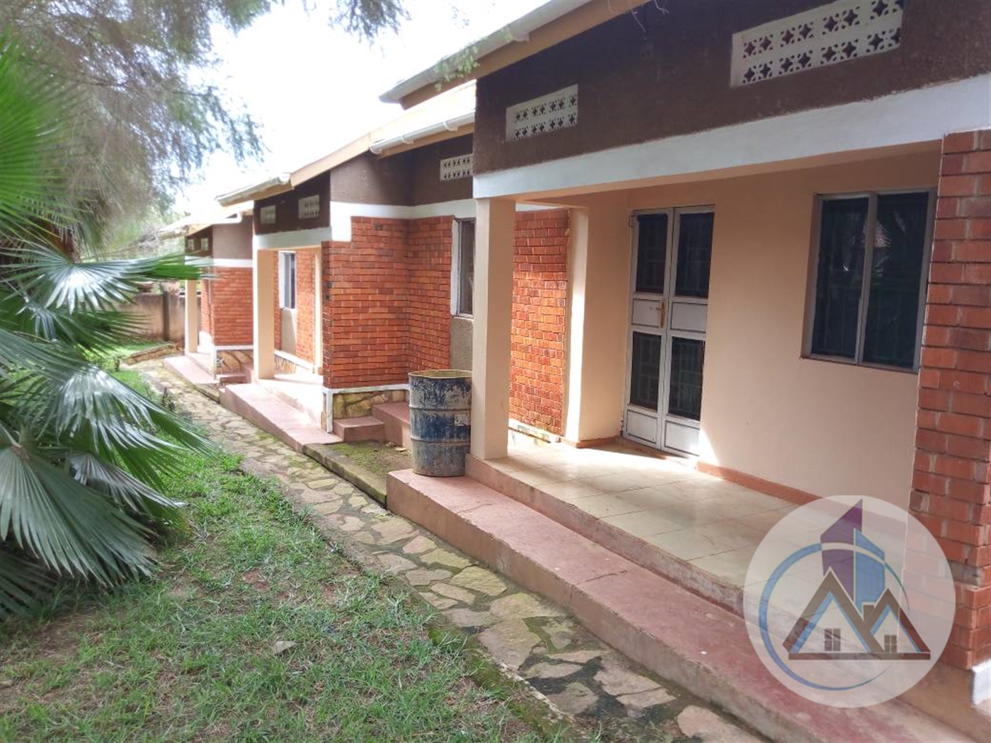 Semi Detached for rent in Bweyogerere Wakiso