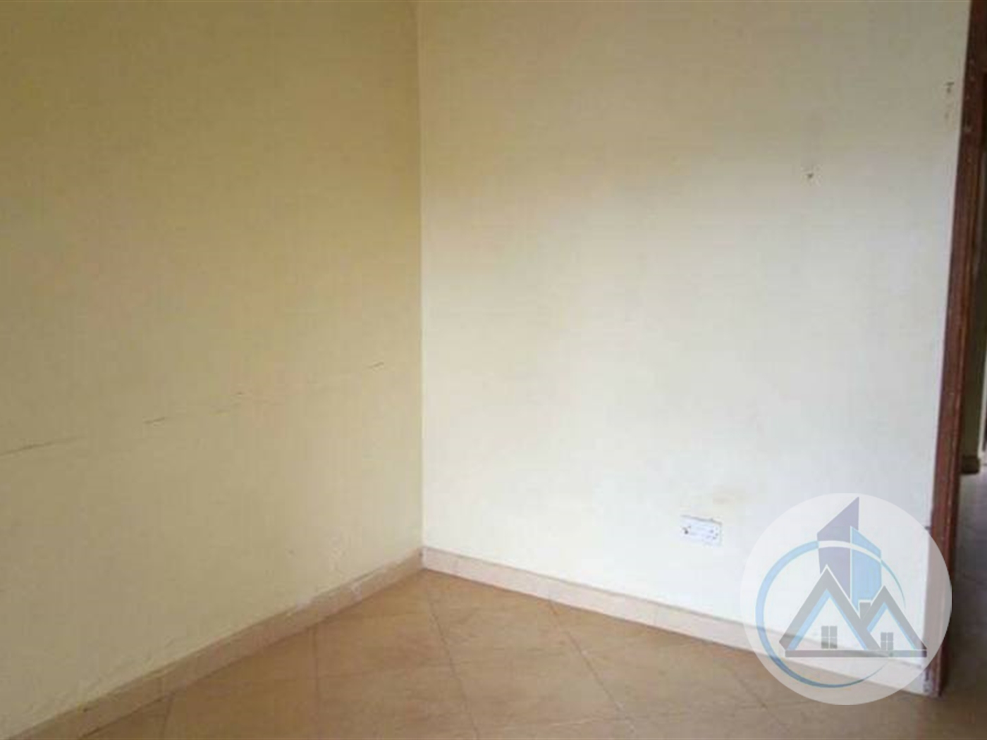 Semi Detached for rent in Kulambilo Wakiso