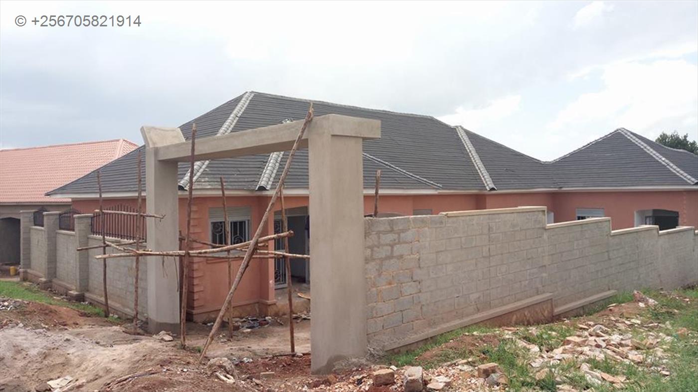 Semi Detached for sale in Bweyogerere Wakiso