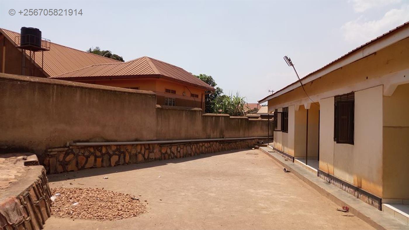 Semi Detached for sale in Bweyogerere Wakiso