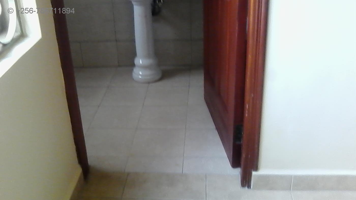 Apartment for rent in Kyaliwajjala Wakiso