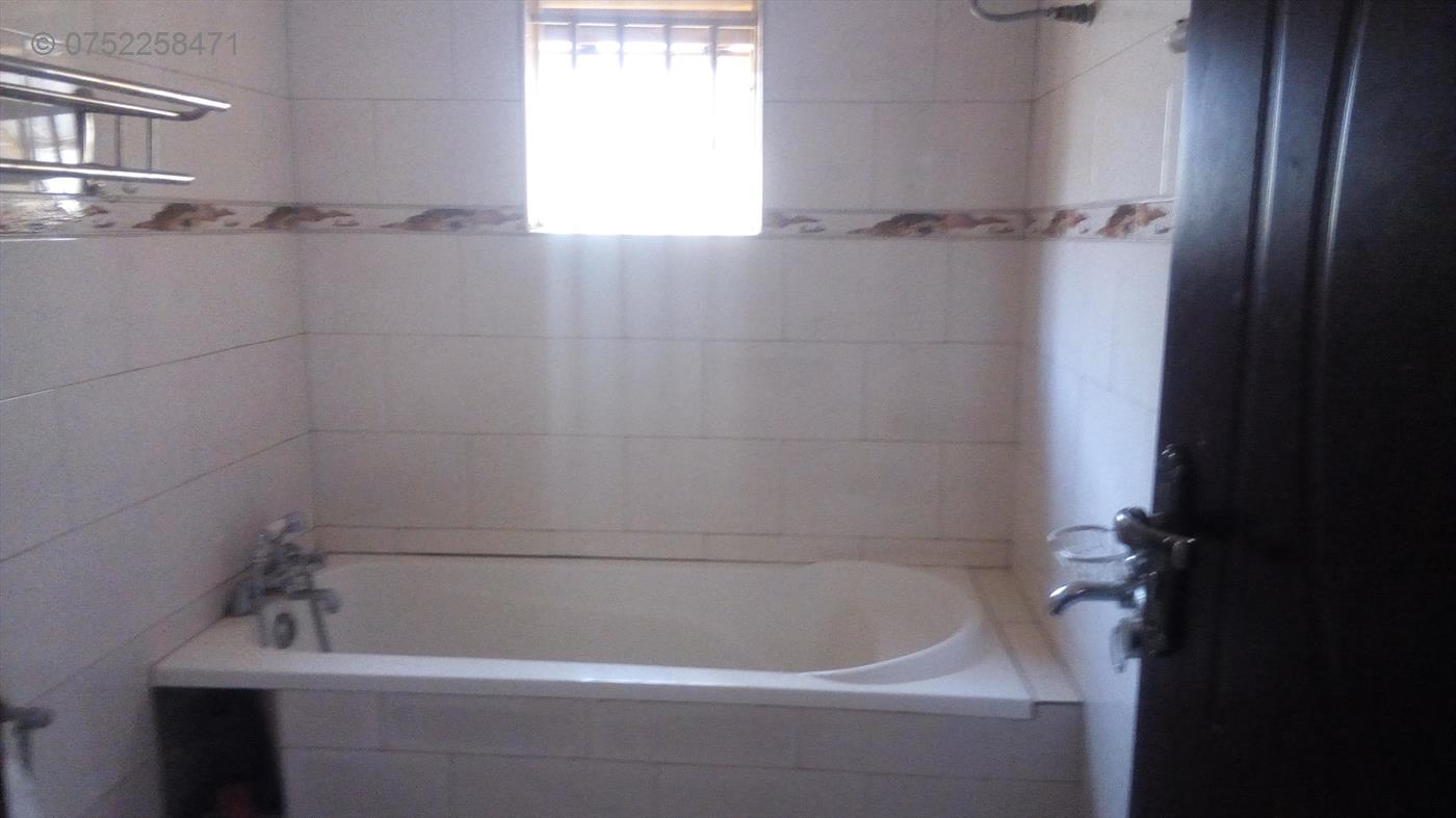 Bungalow for rent in Naalya Kampala