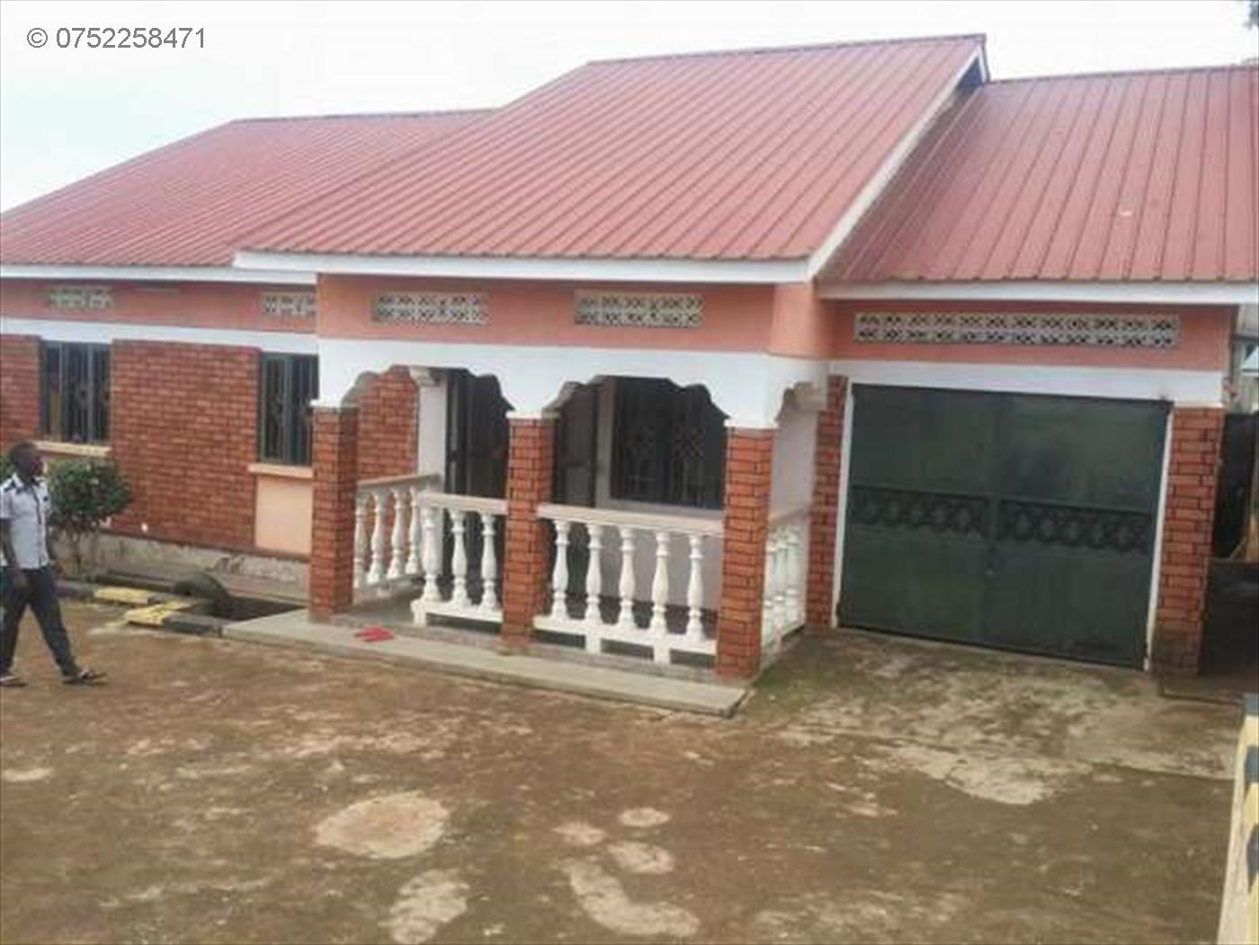 Bungalow for sale in Seeta Mukono