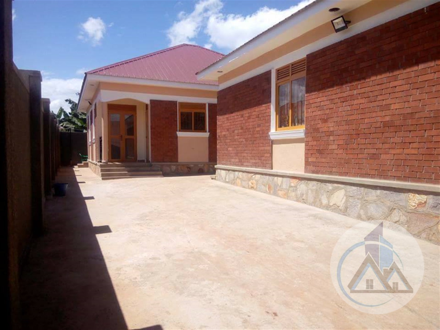 Semi Detached for rent in Bweyogerere Wakiso