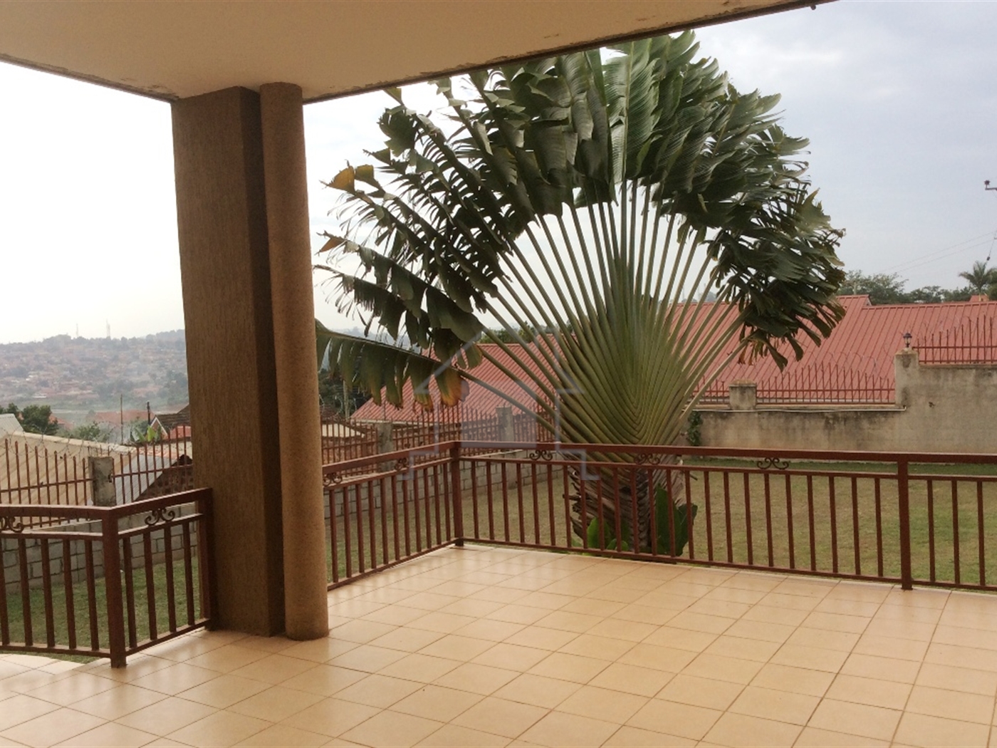 Villa for sale in Kulambilo Wakiso