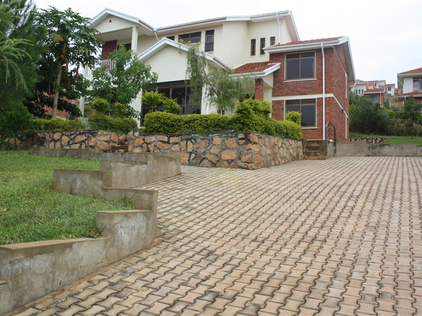 Town House for rent in Kitende Wakiso