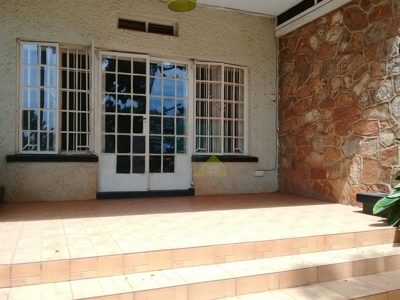 Semi Detached for rent in Kololo Kampala