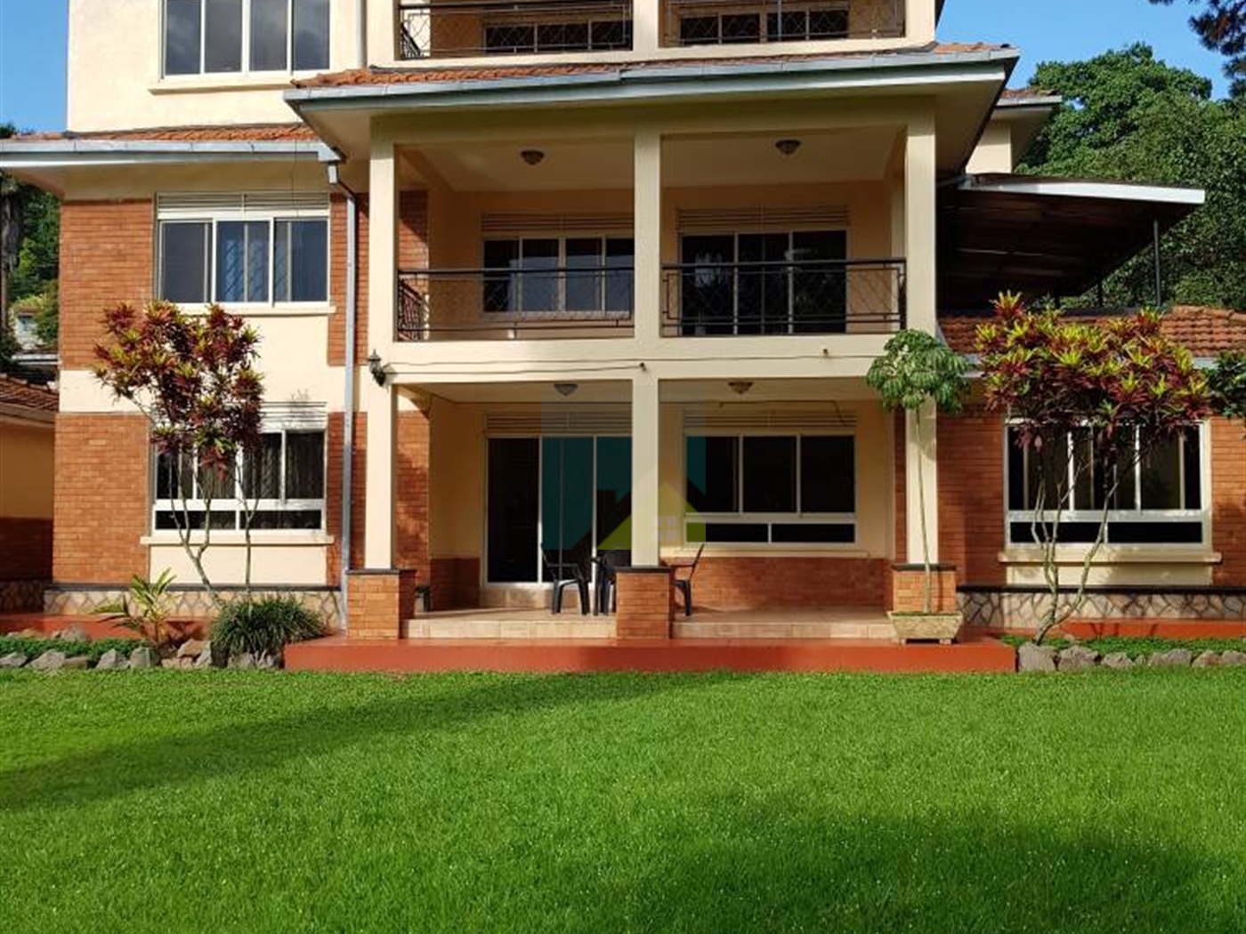 Villa for rent in Mbuya Kampala